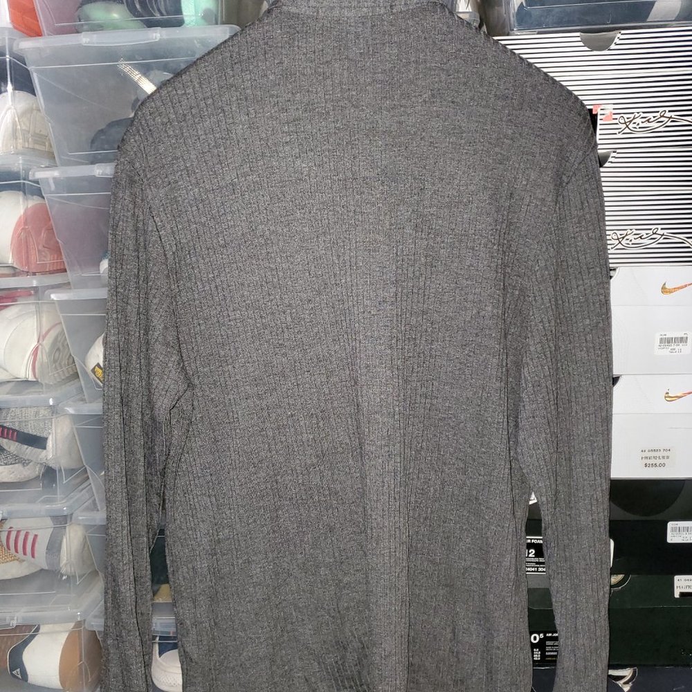 Perry Ellis 3 Button pullover - Picture 3 of 4